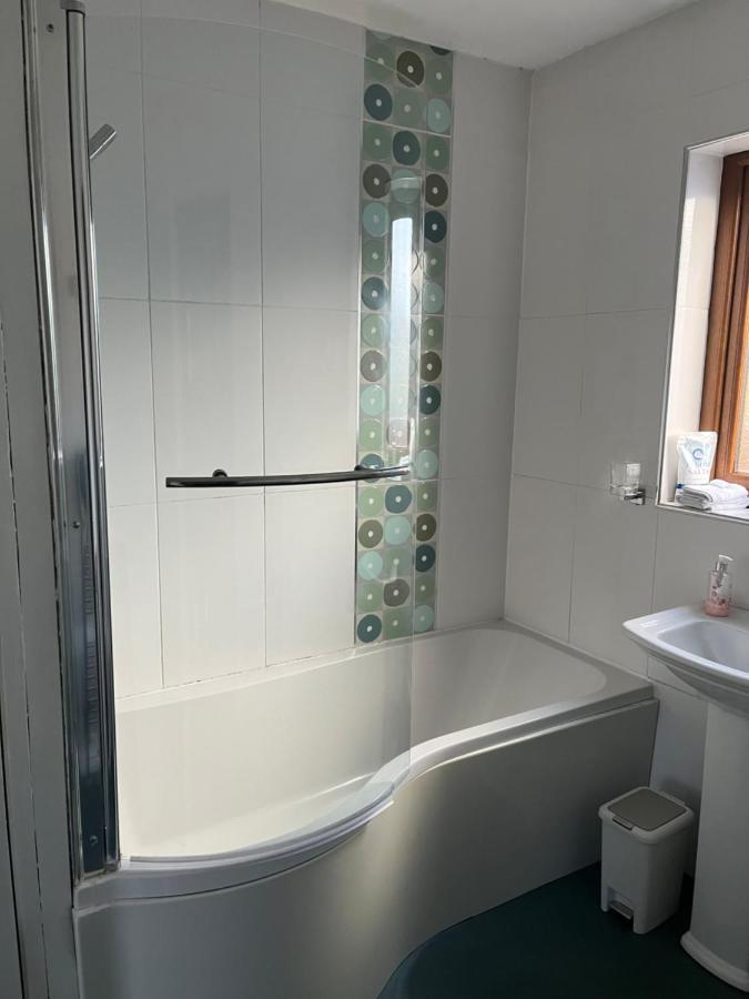 11 Parkmore Street, Ormeau Road, Belfast, Bt7 2Gt, 2 Bedroom House Exteriér fotografie